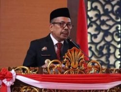 Pjs Bupati Bulukumba Serahkan Rancangan APBD Pokok 2025 ke DPRD