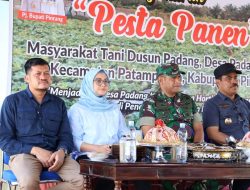 Hadiri Pesta Panen di Desa Padang Loang, Pj Bupati Pinrang Dorong Pertanian Jadi Prioritas Utama Pembangunan Daerah