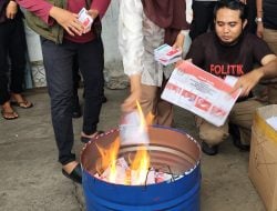 Sehari Sebelum Pencoblosan, KPU Makassar Bakar 2.510 Surat Suara Pilwalkot dan Pilgub Sulsel