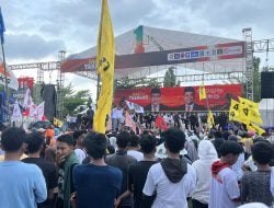 Lautan Manusia Pendukung Daeng Manye – Hengky Padati Lapangan Makkatang Takalar