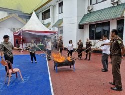 Kejaksaan Negeri Pinrang Lakukan Pemusnahan Barang Bukti