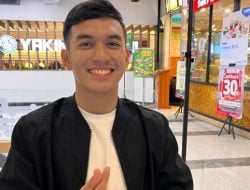 Hendra Zayn Dipanggil “Ayah” oleh Anak-Anak Inara Rusli