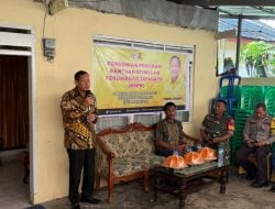 Hamka B Kady Resmikan Program Bedah Rumah di Makassar