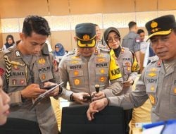 Kapolres Pelabuhan Makassar Dampingi Kapolda Sulsel dalam Pemantauan Arus Mudik Lewat Zoom Meeting Nasional