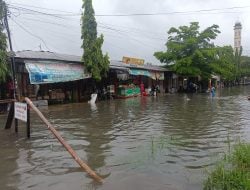 Jalan Hingga Pemukiman Warga di Makassar Terendam Air, Dipicu Curah Hujan yang Turun Sejak Pagi