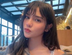 Davina Karamoy Dihujat Setelah Tampil dengan Gaya Rambut Mirip Fuji