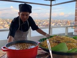 Nikmatnya menyantap Nasi Biryani dan Kambing Guling Saat Berbuka Puasa 