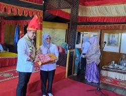 Bupati Gowa Sambut Menteri Ekonomi Kreatif di Museum Balla Lompoa