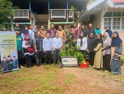 Hijaukan Kampung Zakat, Kemenag Makassar Gandeng WIZ Tanam Pohon Matoa Di Pulau Lakkang