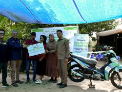 LAZ Annur PLN IP UBP Tello dan IZI Sulsel Bantu Pedagang Es Poteng Kembali Berdaya