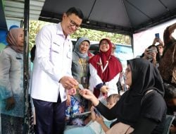 Pastikan Pelayanan Masyarakat Aman, Kepala BPOM Taruna Ikrar Sidak Instalasi dan Pelayanan Farmasi di Puskesmas Cakung