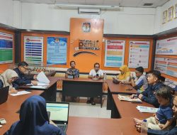 KPU Kabupaten Wajo Gelar Rapat Pleno Rutin Evaluasi Kinerja Mingguan