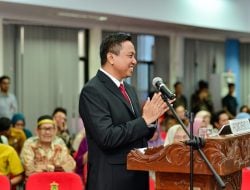Kombes Pol Fadly Samad Raih Cumlaude Pada Promosi Doktor di Unhas