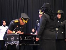 Kakanwil Kemenkum Sulsel Lantik Perancang Peraturan Perundang-undangan Madya