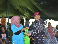 Aksi Cepat Tanggap TNI AL Lantamal VI Bersama Tim Gabungan Evakuasi Korban Bencana Alam Banjir