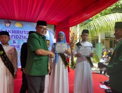 Pengurus YW UMI dan Rektor UMI Hadiri Haflah Akhirussanah dan Milad ke-71 MI Al Fitrah UMI