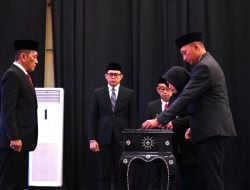 Lantik 12 MPD Notaris Pengganti Antar Waktu, Kakanwil Kemenkum Sulsel Tekankan Independensi dan Profesionalisme