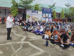Kanwil Kemenkum Sulsel Bersama KemenHAM Sulsel Edukasi Siswa Baru SMKN 3 Makassar Soal HAM dan Anti Bullying